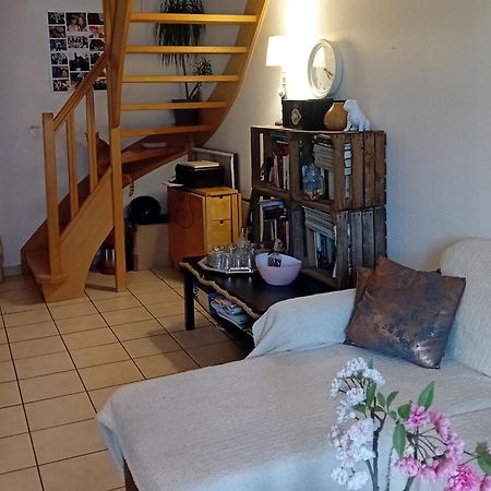 Chez Isa Chambre Chez L'Habitant Emma モンルイ・シュル・ロワール エクステリア 写真
